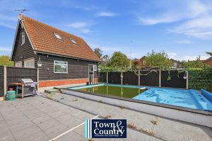 LADYSMITH AVENUE- click for photo gallery
